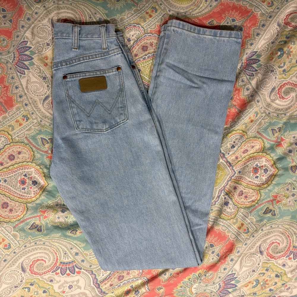 Wrangler Ladies Cowboy Cut Jeans - Light Wash
